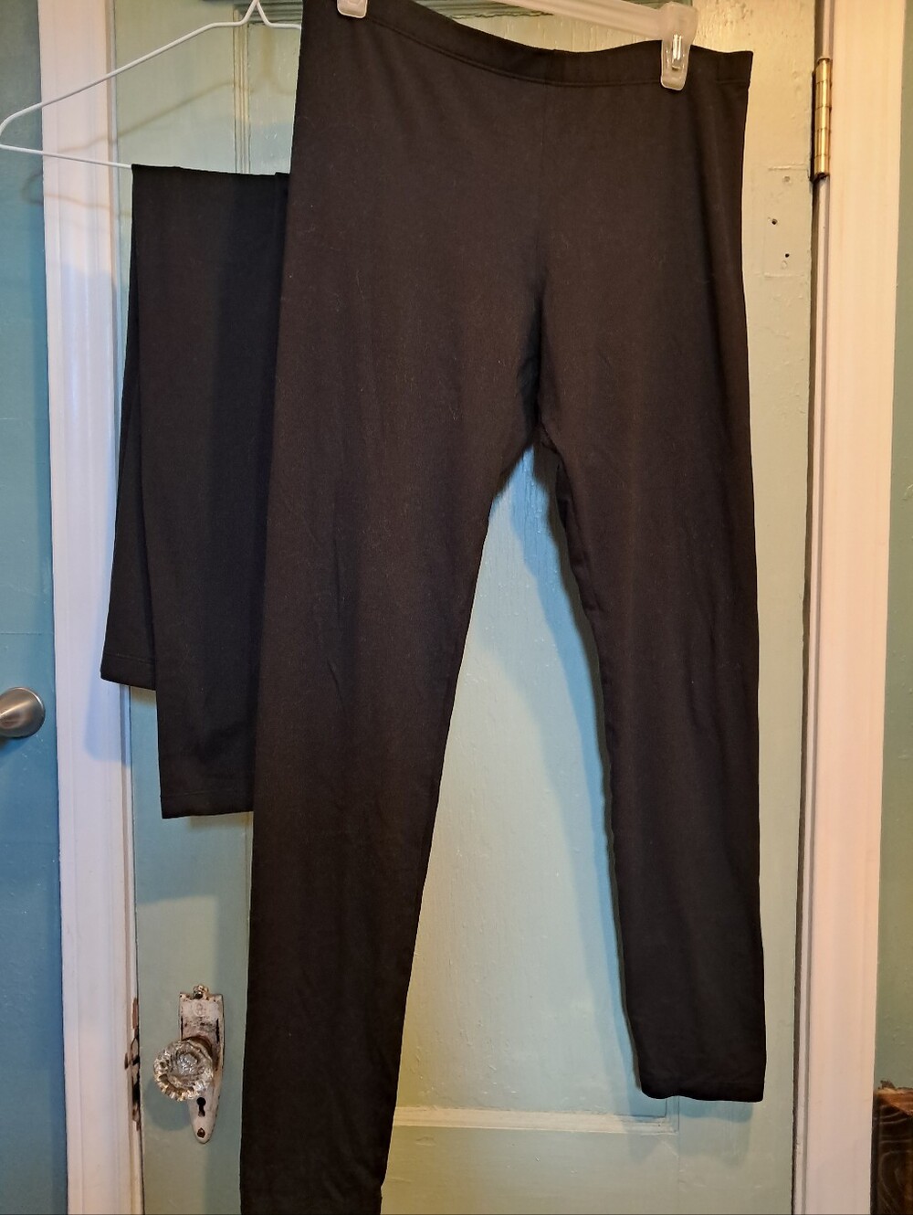 Felina Black High-Waist Stretch Leggings